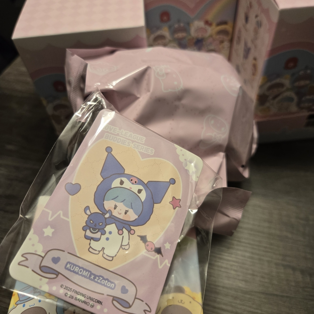 Kuromi - Sanrio x Zzoton Love League Buddies Confirmed Box